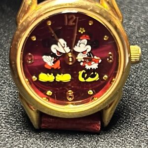 Lady’s Disney “Mickey and Minnie” Watch